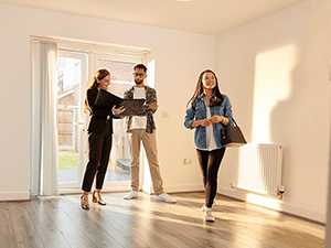 Real-Estate-Professional-min